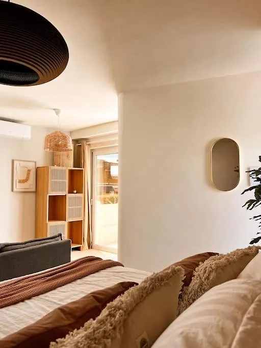 Luxury House Front Line Beach Marbella 0*,  Španělsko